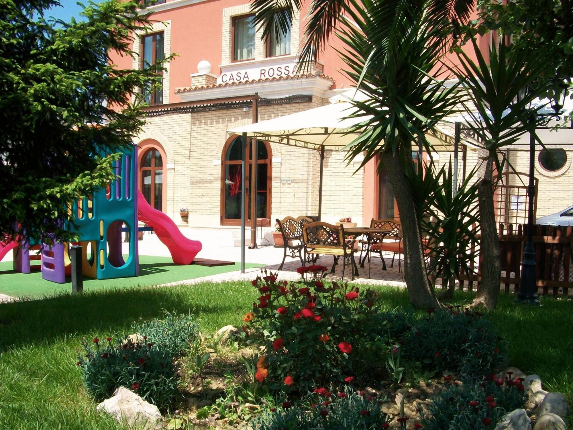 Hotel Ristorante Casa Rossa 알바아드리안티카 외부 사진